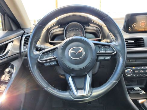 Used 2017 MAZDA MAZDA3 Grand Touring w/ Premium Equipment Package FWD image 37