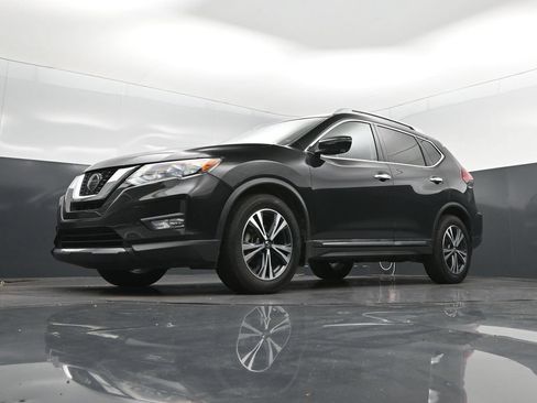 Used 2018 Nissan Rogue SL FWD image 38