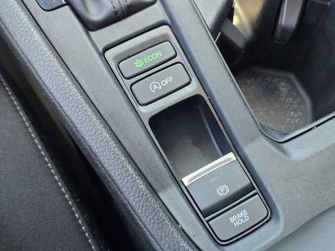 Used 2025 Honda Accord SE image 34