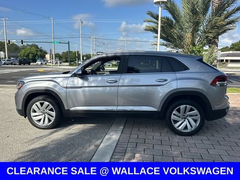 Certified 2022 Volkswagen Atlas Cross Sport SE AWD/4WD image 10