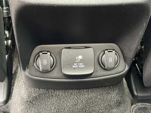 Used 2020 Hyundai Santa Fe Limited FWD image 17