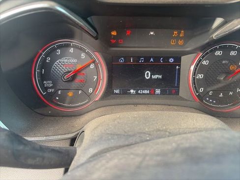 Used 2022 Chevrolet TrailBlazer RS w/ Technology Package AWD/4WD image 13
