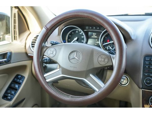 Used 2012 Mercedes-Benz GL 550 4MATIC image 15