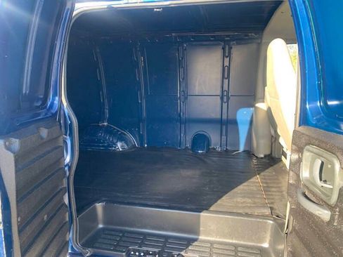 Used 2000 Chevrolet Express 1500 RWD image 11