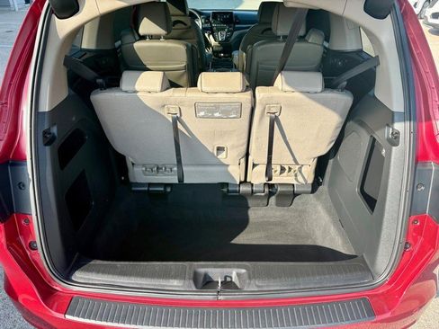 Used 2023 Honda Odyssey Elite image 6