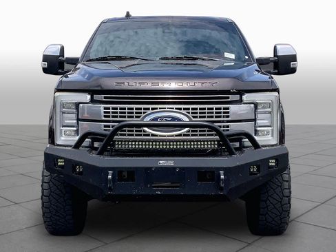 Used 2019 Ford F250 Platinum w/ Snow Plow Prep Package AWD/4WD image 4