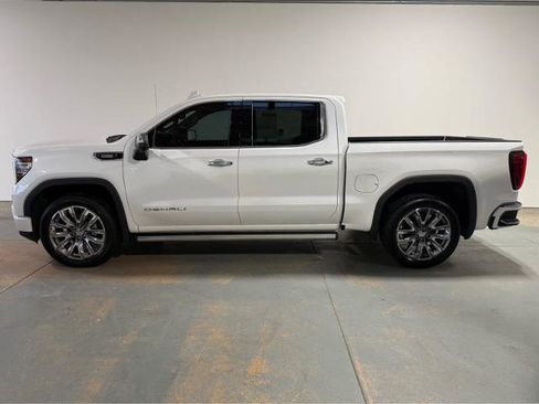 Used 2024 GMC Sierra 1500 Denali w/ Denali Reserve Package AWD/4WD image 2
