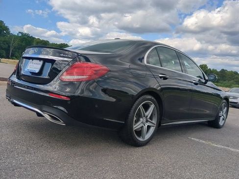 Used 2017 Mercedes-Benz E 300 4MATIC w/ Premium 1 Package image 4