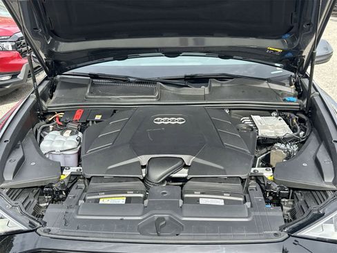 Used 2021 Audi Q8 Premium Plus w/ Premium Plus Package image 9