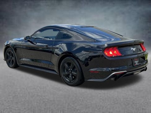 Used 2018 Ford Mustang Coupe RWD image 2
