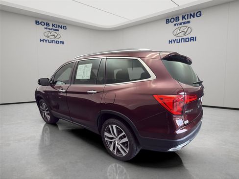 Used 2016 Honda Pilot Touring image 3