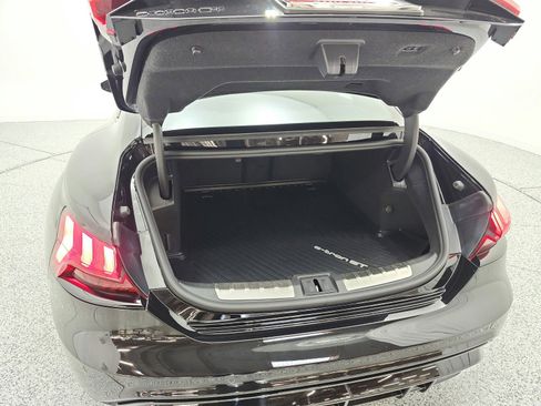 Used 2024 Audi e-tron GT Premium Plus image 17