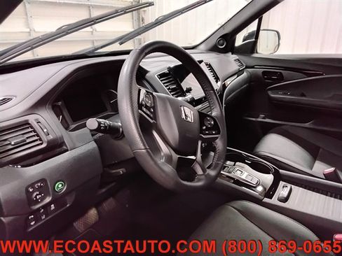 Used 2023 Honda Passport Elite image 12
