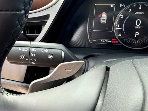 Used 2025 Lexus ES 350 w/ Premium Package FWD image 28