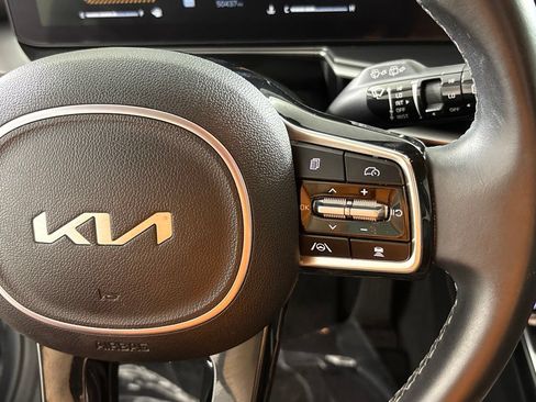 Used 2024 Kia Sorento S FWD image 29