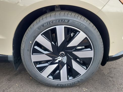 New 2025 Volvo EX90 Ultra image 7