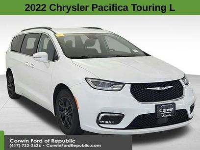 Used 2022 Chrysler Pacifica Touring-L