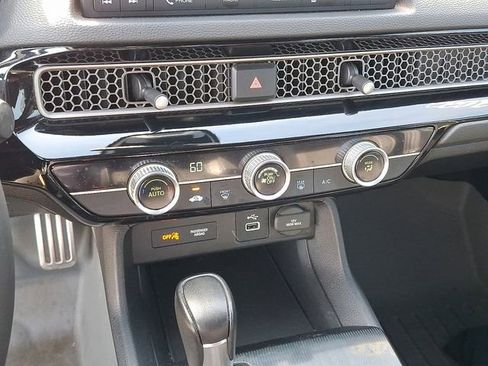 Used 2022 Honda Civic Sport image 12