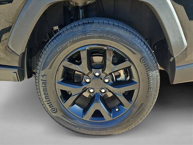 Used 2021 Toyota RAV4 LE FWD image 22
