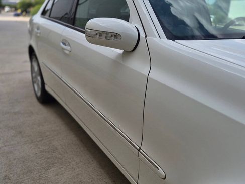 Used 2005 Mercedes-Benz E 500 Sedan image 26