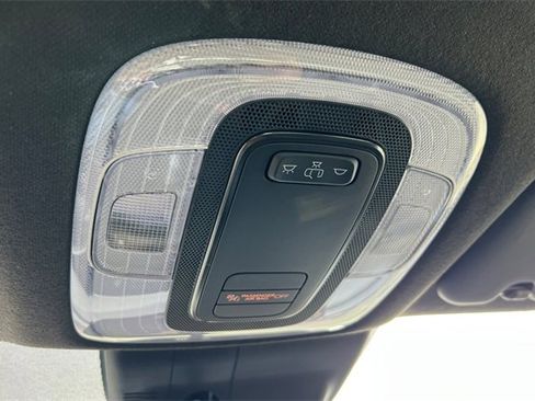 Used 2025 Hyundai Elantra Sport image 36