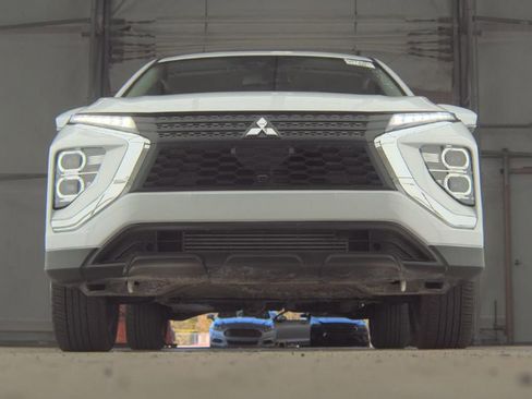 Used 2025 Mitsubishi Eclipse Cross SE AWD/4WD image 3
