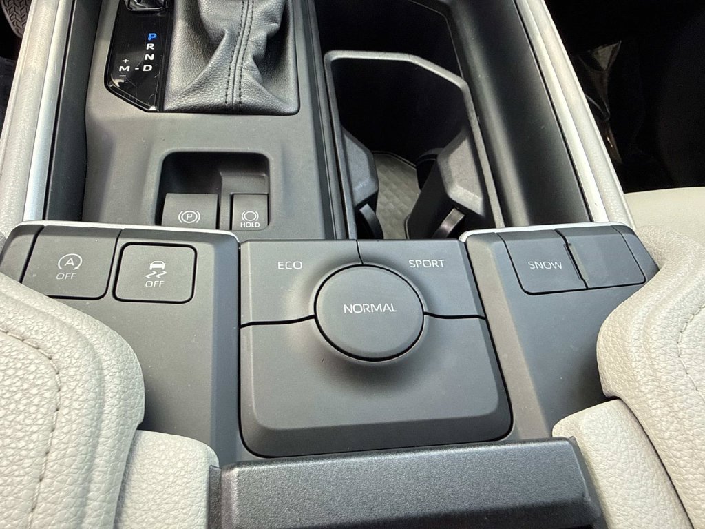 Used 2025 Toyota Grand Highlander FWD image 34