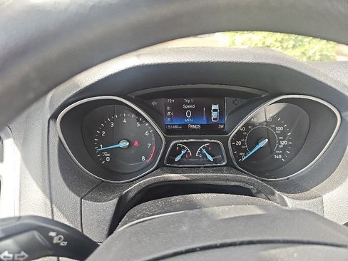 Used 2018 Ford Focus SE FWD image 4
