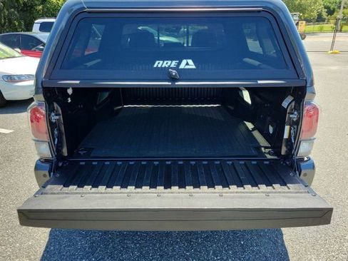 Used 2022 Toyota Tacoma Limited w/ Nightshade Package AWD/4WD image 19