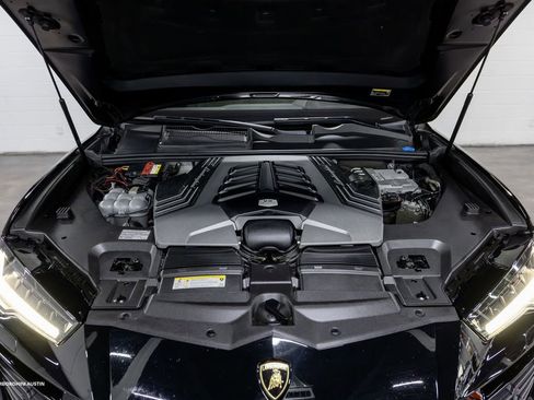 Used 2019 Lamborghini Urus AWD/4WD image 4