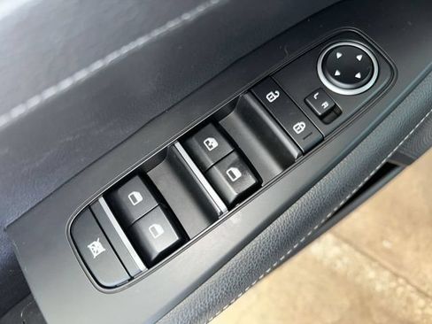 Certified 2023 Kia Forte GT-Line FWD image 17