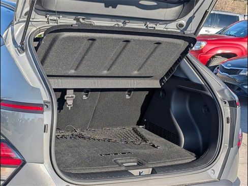 Used 2025 Hyundai Kona SEL image 19