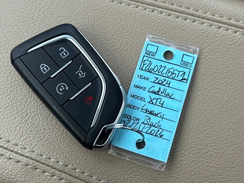 Used 2024 Cadillac XT4 Luxury w/ Cold Weather Package image 52