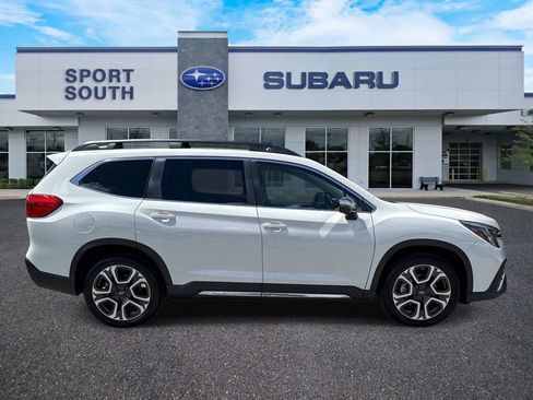 Used 2023 Subaru Ascent Limited w/ Technology Package AWD/4WD image 2