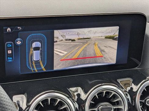 New 2025 Mercedes-Benz GLA 250 4MATIC image 14