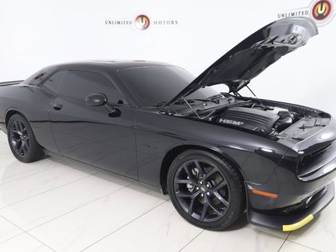 Used 2022 Dodge Challenger R/T w/ Blacktop Package image 23