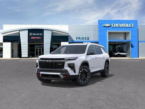 New 2027 Chevrolet Traverse Z71 w/ Enhanced Driving Package AWD/4WD image 8