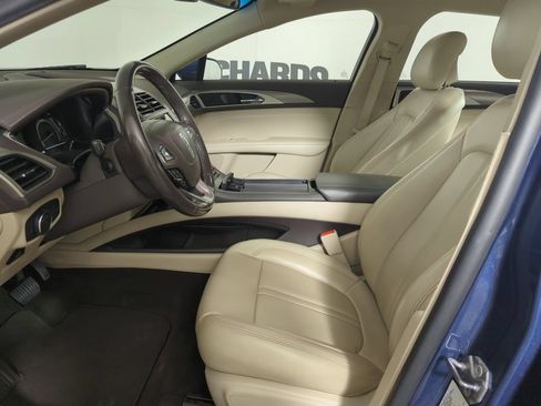 Used 2019 Lincoln MKZ Premiere FWD image 7