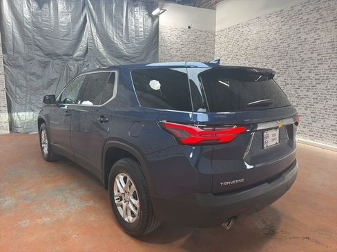Used 2023 Chevrolet Traverse LS image 5