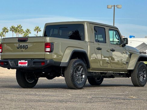 New 2026 Jeep Gladiator Sport image 4