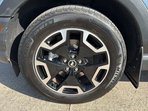 Used 2024 Ford Bronco Sport Outer Banks w/ Tech Package AWD/4WD image 9
