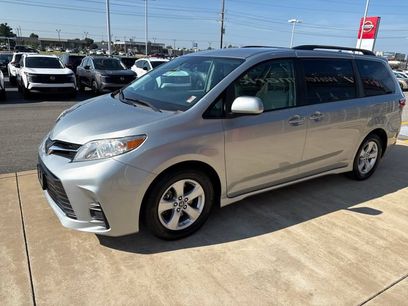 Used 2020 Toyota Sienna LE