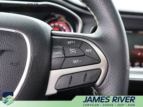 Used 2016 Dodge Challenger SRT Hellcat image 24