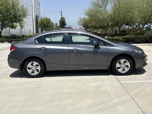 Used 2013 Honda Civic LX image 2