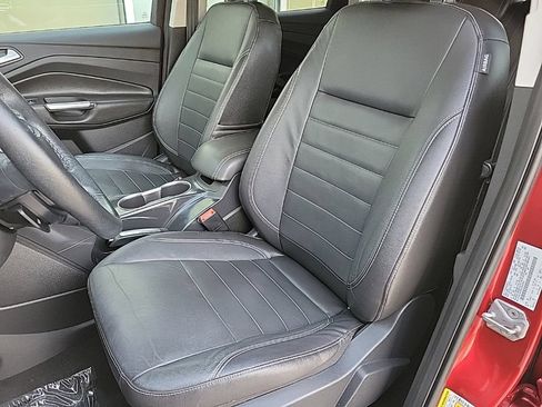 Used 2014 Ford Escape Titanium w/ Equipment Group 401A AWD/4WD image 10