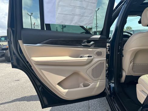 New 2026 Jeep Grand Cherokee L Limited w/ Limited Altitude Package RWD image 13