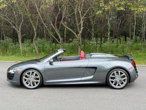 Used 2011 Audi R8 V10 AWD/4WD image 5
