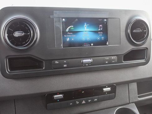 Used 2024 Mercedes-Benz Sprinter 144 Cargo image 45