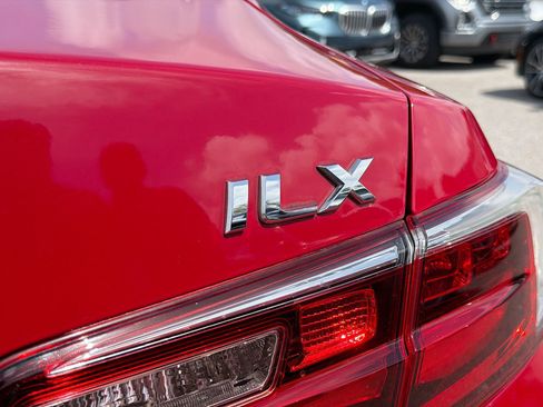 Used 2018 Acura ILX Base image 12