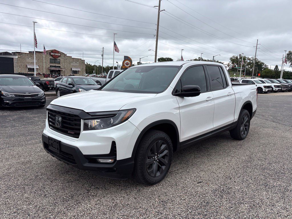 Used 2023 Honda Ridgeline Sport image 3